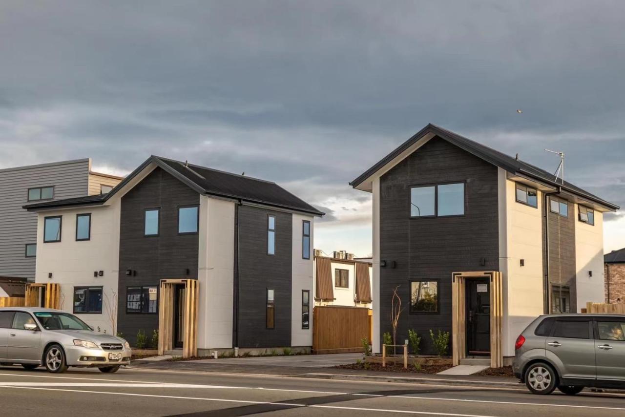Close To Arena And One Kilometer From Railway Station Onsite Ev Car Park Christchurch Exterior foto
